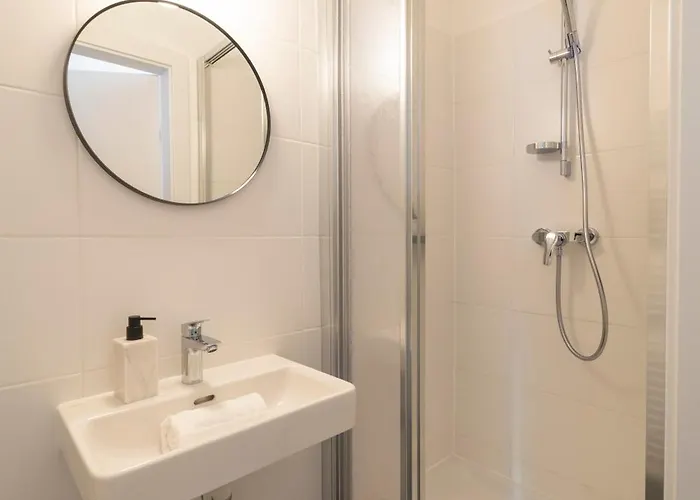 Josef's I Urban Living I Premium 02 *